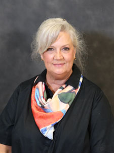 Traci Thompson